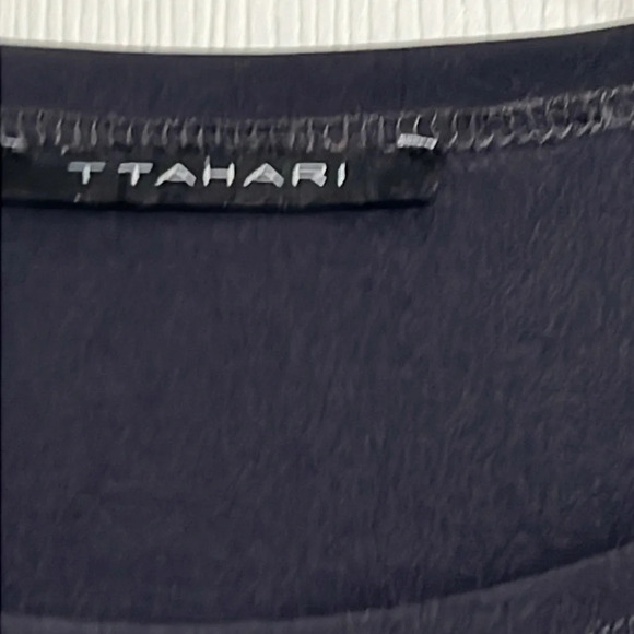 T Tahari women’s gray tunic - XL - PTP 23” (label removed) - Picture 2 of 6
